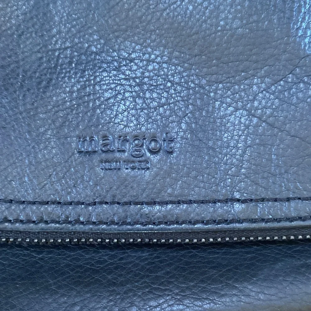 Margot leather cross body bag - Picture 2 of 9